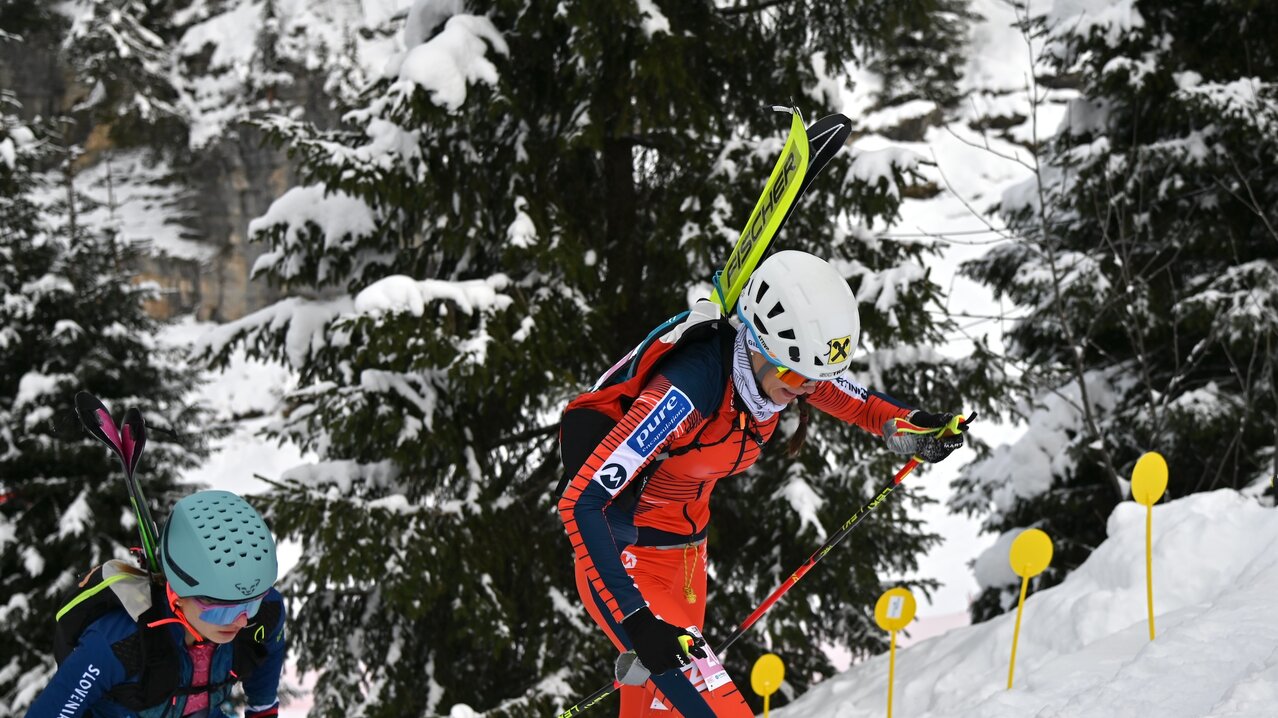 Emma Albrecht auf dem Weg zu Bronze in der U18 | © Ski Austria / Weigl