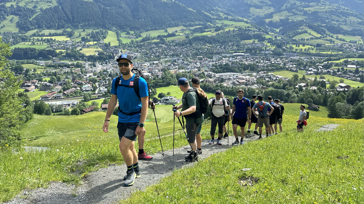 Marco Schwarz und Co auf der Streif | © Ski Austria / Schrammel