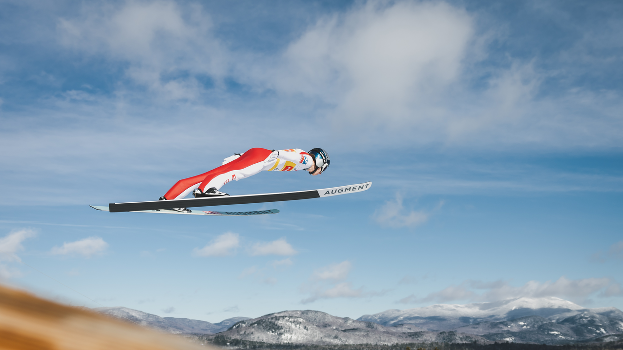 Lake Placid Samstag Tschofenig Flug | © EXPA
