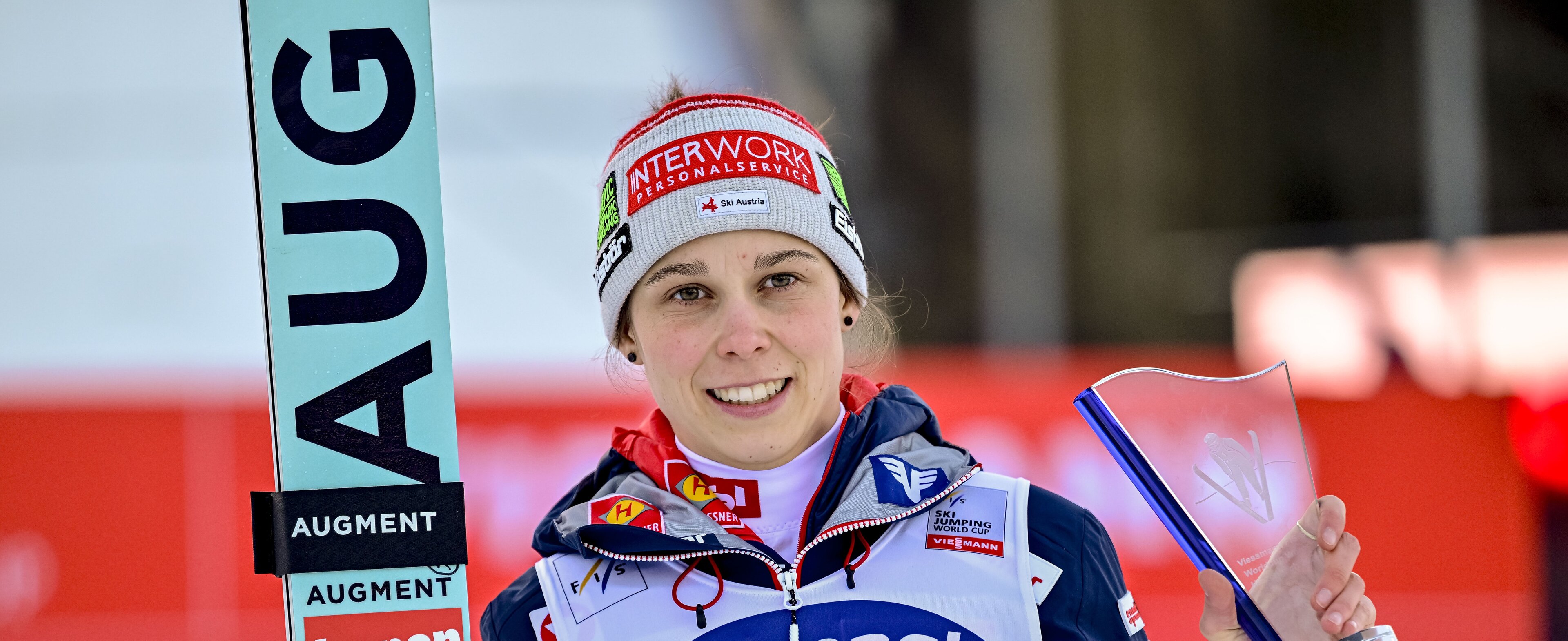 News | Lisa Eder springt in Hinzenbach aufs Podest